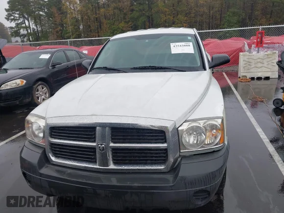 ✅ 2006 Dodge Dakota • VIN: 1D7HW22N16S589780 • Lot: 43543888. Wystawiony na IAAI z przebiegiem 90 808 mil. Bezpłatny archiwum sprzedaży aukcyjnych z USA i szczegółowy raport historii pojazdu na DreamBid. Zdjęcie 6.