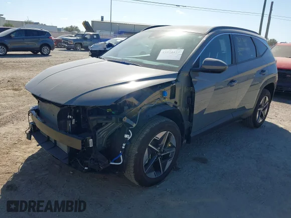 ✅ 2025 Hyundai Tucson SEL • VIN: 5NMJB3DE9SH529519 • Lot: 43974427. Wystawiony na IAAI z przebiegiem 7 572 mil. Bezpłatny archiwum sprzedaży aukcyjnych z USA i szczegółowy raport historii pojazdu na DreamBid. Zdjęcie 2.
