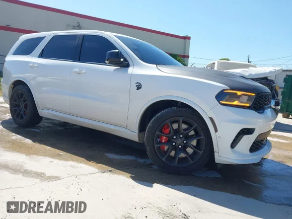 ✅ 2021 Dodge Durango SRT Hellcat • VIN: 1C4SDJH90MC762626 • Лот: 44901186. Опубліковано раніше на IAAI з пробігом 57 755 миль. Безкоштовний доступ до архіву аукціонних продажів зі США та докладний звіт про історію автомобіля на DreamBid. Зображення 1.