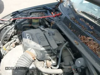 ✅ 2005 Toyota RAV4 • VIN: JTEGD20V850078216 • Lot: 43243493. Wystawiony na IAAI z przebiegiem 218 882 mil. Bezpłatny archiwum sprzedaży aukcyjnych z USA i szczegółowy raport historii pojazdu na DreamBid. Zdjęcie 12.