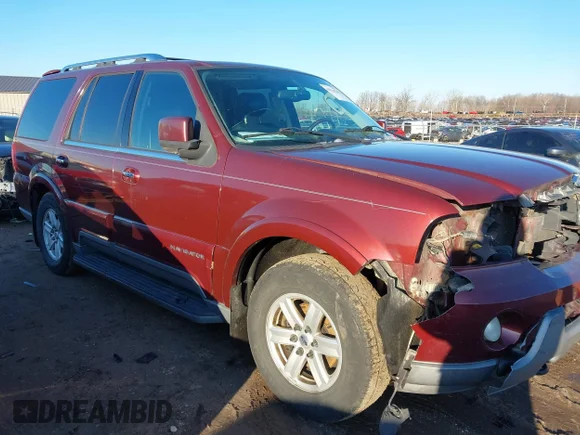 ✅ 2003 Lincoln Navigator Luxury • VIN: 5LMFU28RX3LJ28710 • Lot: 44138200. Listed on IAAI with 206,730 mi. Free auction sales archive from the USA and detailed vehicle history report at DreamBid. Image 1.