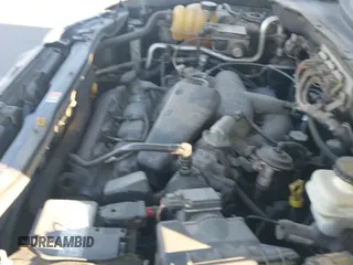 ✅ 2006 Ford Escape XLT • VIN: 1FMYU93156KC72455 • Lot: 42967500. Listed on IAAI with 213,859 mi. Free auction sales archive from the USA and detailed vehicle history report at DreamBid. Image 12.