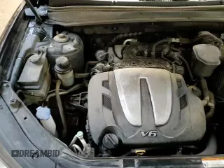 ✅ 2010 Hyundai Santa Fe GL • VIN: 5NMSGDAGXAH353242 • Lot: 84229414. Listed on Copart with 213,890 mi. Free auction sales archive from the USA and detailed vehicle history report at DreamBid. Image 14.