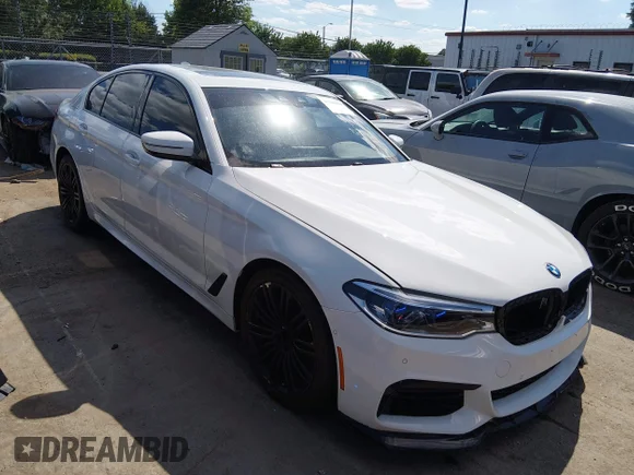 ✅ 2019 BMW 5 Series 540i xDrive • VIN: WBAJE7C52KWW17306 • Лот: 45348470. Опубликован ранее на IAAI с пробегом 77 280 миль. Бесплатный доступ к архиву аукционных продаж из США и подробный отчёт об истории автомобиля на DreamBid. Изображение 1.