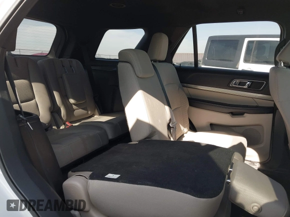 ✅ 2018 Ford Explorer XLT • VIN: 1FM5K7D89JGB77580 • Lot: 44077445. Wystawiony na IAAI z przebiegiem 131 146 mil. Bezpłatny archiwum sprzedaży aukcyjnych z USA i szczegółowy raport historii pojazdu na DreamBid. Zdjęcie 8.