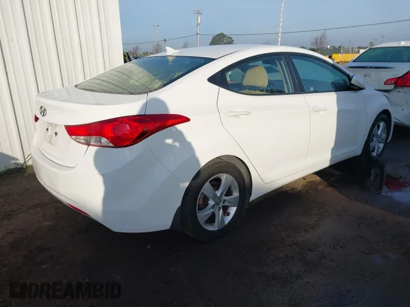 ✅ 2013 Hyundai Elantra Limited • VIN: 5NPDH4AE7DH338855 • Lot: 44248456. Wystawiony na IAAI z przebiegiem 66 568 mil. Bezpłatny archiwum sprzedaży aukcyjnych z USA i szczegółowy raport historii pojazdu na DreamBid. Zdjęcie 4.
