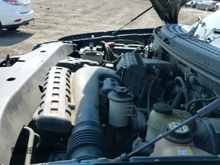 ✅ 2005 Ford F-150 XLT • VIN: 1FTPX145X5NA05237 • Lot: 42933674. Listed on IAAI with 171,667 mi. Free auction sales archive from the USA and detailed vehicle history report at DreamBid. Image 15.