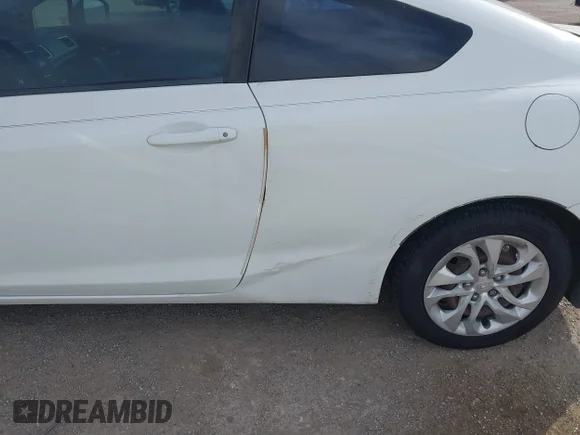 ✅ 2015 Honda Civic LX • VIN: 2HGFG3B50FH501203 • Lot: 44110473. Wystawiony na IAAI z przebiegiem 207 586 mil. Bezpłatny archiwum sprzedaży aukcyjnych z USA i szczegółowy raport historii pojazdu na DreamBid. Zdjęcie 6.