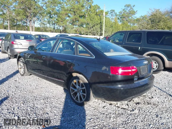 ✅ 2010 Audi A6 Premium Plus • VIN: WAUFGAFBXAN006460 • Lot: 43915756. Wystawiony na IAAI z przebiegiem 67 589 mil. Bezpłatny archiwum sprzedaży aukcyjnych z USA i szczegółowy raport historii pojazdu na DreamBid. Zdjęcie 3.