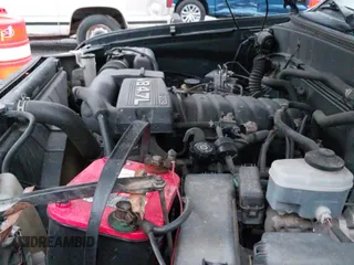 ✅ 2005 Toyota Tundra Limited • VIN: 5TBET38105S485944 • Lot: 42783622. Listed on IAAI with 273,801 mi. Free auction sales archive from the USA and detailed vehicle history report at DreamBid. Image 19.