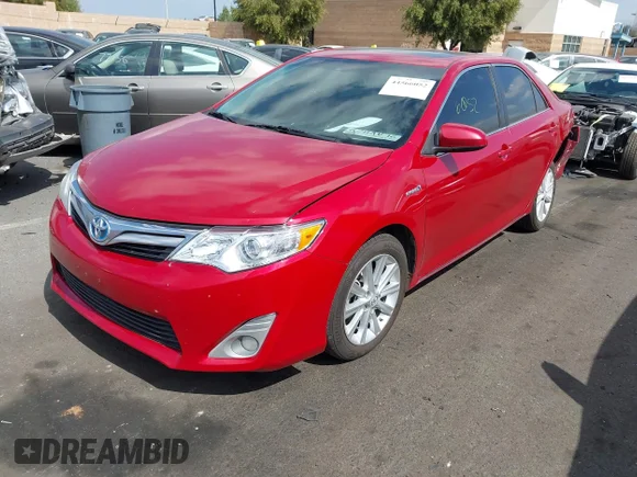 ✅ 2013 Toyota Camry XLE • VIN: 4T1BD1FK6DU073332 • Lot: 44566052. Wystawiony na IAAI z przebiegiem 103 258 mil. Bezpłatny archiwum sprzedaży aukcyjnych z USA i szczegółowy raport historii pojazdu na DreamBid. Zdjęcie 2.