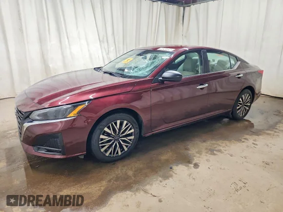 ✅ 2025 Nissan Altima SV • VIN: 1N4BL4DV8SN402647 • Лот: 58265896. Опубліковано раніше на Copart з пробігом 26 314 миль. Безкоштовний доступ до архіву аукціонних продажів зі США та докладний звіт про історію автомобіля на DreamBid. Зображення 1.