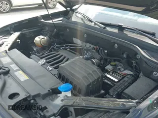 ✅ 2022 Volkswagen Atlas SE • VIN: 1V2WR2CA0NC528514 • Lot: 42403584. Listed on IAAI with 60,778 mi. Free auction sales archive from the USA and detailed vehicle history report at DreamBid. Image 19.