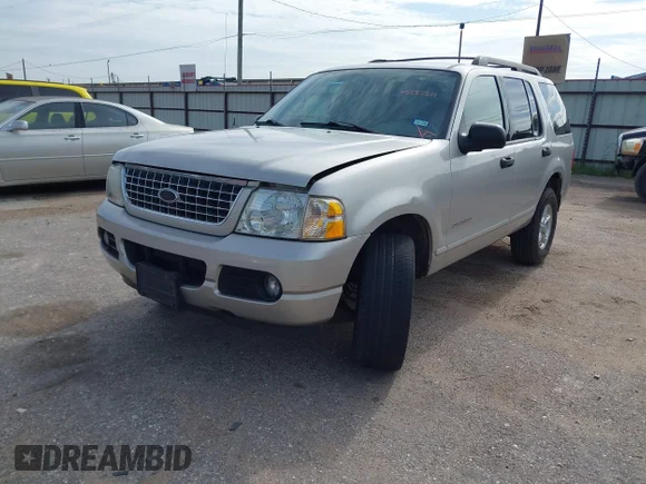 ✅ 2005 Ford Explorer XLT • VIN: 1FMZU63K55ZA15894 • Лот: 45282210. Опубликован ранее на IAAI с пробегом 123 714 миль. Бесплатный доступ к архиву аукционных продаж из США и подробный отчёт об истории автомобиля на DreamBid. Изображение 2.