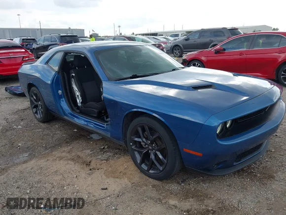 ✅ 2022 Dodge Challenger SXT • VIN: 2C3CDZAG7NH151765 • Лот: 44668317. Опубликован ранее на IAAI с пробегом 61 776 миль. Бесплатный доступ к архиву аукционных продаж из США и подробный отчёт об истории автомобиля на DreamBid. Изображение 1.