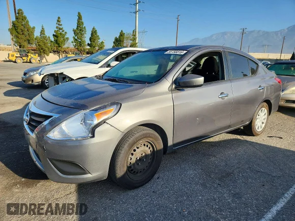 ✅ 2018 Nissan Versa SV • VIN: 3N1CN7AP2JL885067 • Lot: 56756816. Wystawiony na Copart z przebiegiem 113 784 mil. Bezpłatny archiwum sprzedaży aukcyjnych z USA i szczegółowy raport historii pojazdu na DreamBid. Zdjęcie 1.