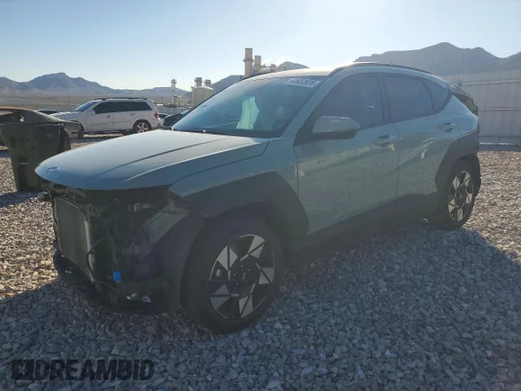 ✅ 2024 Hyundai Kona SEL • VIN: KM8HC3AB6RU078795 • Lot: 41653926. Wystawiony na Copart z przebiegiem 34 103 mil. Bezpłatny archiwum sprzedaży aukcyjnych z USA i szczegółowy raport historii pojazdu na DreamBid. Zdjęcie 1.