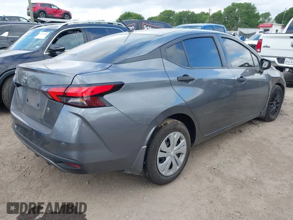 ✅ 2023 Nissan Versa S • VIN: 3N1CN8DV7PL827707 • Lot: 44706092. Wystawiony na IAAI z przebiegiem 48 115 mil. Bezpłatny archiwum sprzedaży aukcyjnych z USA i szczegółowy raport historii pojazdu na DreamBid. Zdjęcie 4.