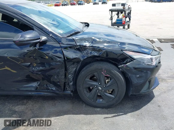 ✅ 2023 Hyundai Elantra SEL • VIN: KMHLM4AG2PU462787 • Lot: 44876230. Wystawiony na IAAI z przebiegiem 80 418 mil. Bezpłatny archiwum sprzedaży aukcyjnych z USA i szczegółowy raport historii pojazdu na DreamBid. Zdjęcie 6.