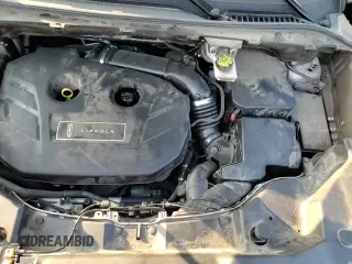 ✅ 2019 Lincoln MKC Select • VIN: 5LMCJ2C92KUL27794 • Лот: 81952535. Опубликован ранее на Copart с пробегом 48 810 миль. Бесплатный доступ к архиву аукционных продаж из США и подробный отчёт об истории автомобиля на DreamBid. Изображение 13.