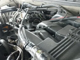 ✅ 2002 Ford Explorer XLS • VIN: 1FMZU62K92ZC99558 • Lot: 43129628. Wystawiony na IAAI z przebiegiem 167 502 mil. Bezpłatny archiwum sprzedaży aukcyjnych z USA i szczegółowy raport historii pojazdu na DreamBid. Zdjęcie 19.