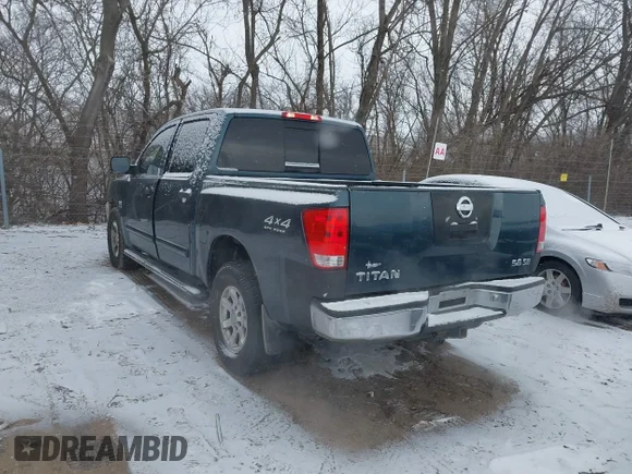 ✅ 2004 Nissan Titan XE • VIN: 1N6AA07B04N517359 • Lot: 41601444. Wystawiony na IAAI z przebiegiem 272 539 mil. Bezpłatny archiwum sprzedaży aukcyjnych z USA i szczegółowy raport historii pojazdu na DreamBid. Zdjęcie 3.
