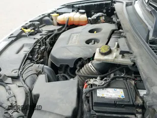 ✅ 2015 Lincoln MKC • VIN: 5LMCJ1A91FUJ28481 • Lot: 43657647. Listed on IAAI with 236,847 mi. Free auction sales archive from the USA and detailed vehicle history report at DreamBid. Image 18.