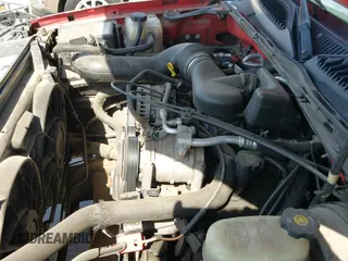 2006 Chevrolet Silverado 1500 Work Truck с VIN 1GCEC14X16Z244898, выставлен на аукционе IAAI как лот 41771220 с пробегом 140 357 миль миль и . История ставок и продаж доступна на DreamBid. Изображение 20.