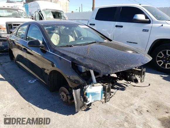 ✅ 2017 Hyundai Sonata SE • VIN: 5NPE24AF4HH584279 • Лот: 40669603. Опубликован ранее на Copart с пробегом Не указан. Бесплатный доступ к архиву аукционных продаж из США и подробный отчёт об истории автомобиля на DreamBid. Изображение 4.