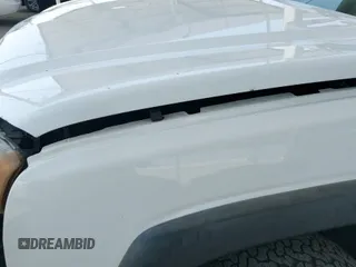 ✅ 2004 Chevrolet Silverado 1500 • VIN: 1GBHC23134F129481 • Лот: 42507585. Опубликован ранее на IAAI с пробегом 393 339 миль. Бесплатный доступ к архиву аукционных продаж из США и подробный отчёт об истории автомобиля на DreamBid. Изображение 18.