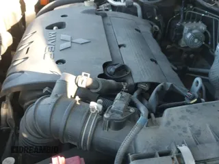 ✅ 2014 Mitsubishi Outlander SE • VIN: 4A4AR4AU6EE003930 • Lot: 43472714. Wystawiony na IAAI z przebiegiem 188 359 mil. Bezpłatny archiwum sprzedaży aukcyjnych z USA i szczegółowy raport historii pojazdu na DreamBid. Zdjęcie 13.