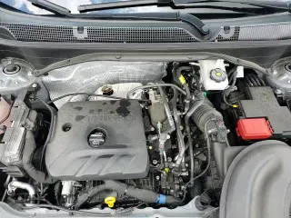 ✅ 2024 Buick Encore GX Sport Touring • VIN: KL4AMESL2RB161278 • Лот: 70701485. Опубликован ранее на Copart с пробегом 17 623 миль. Бесплатный доступ к архиву аукционных продаж из США и подробный отчёт об истории автомобиля на DreamBid. Изображение 14.