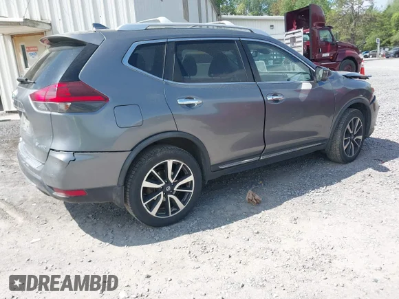 ✅ 2018 Nissan Rogue SV • VIN: JN8AT2MV0JW348896 • Lot: 45110113. Wystawiony na IAAI z przebiegiem 128 267 mil. Bezpłatny archiwum sprzedaży aukcyjnych z USA i szczegółowy raport historii pojazdu na DreamBid. Zdjęcie 4.