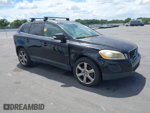 ✅ 2013 Volvo XC60 3.2L • VIN: YV4952DL6D2385371 • Lot: 44841451. Wystawiony na IAAI z przebiegiem Nie podano. Bezpłatny archiwum sprzedaży aukcyjnych z USA i szczegółowy raport historii pojazdu na DreamBid. Zdjęcie 1.