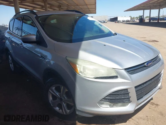 ✅ 2014 Ford Escape SE • VIN: 1FMCU0GX6EUD88190 • Lot: 45331654. Wystawiony na IAAI z przebiegiem 129 774 mil. Bezpłatny archiwum sprzedaży aukcyjnych z USA i szczegółowy raport historii pojazdu na DreamBid. Zdjęcie 1.