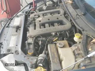 ✅ 2002 Chrysler Concorde Limited • VIN: 2C3AD56G22H312575 • Lot: 43005231. Wystawiony na IAAI z przebiegiem 50 396 mil. Bezpłatny archiwum sprzedaży aukcyjnych z USA i szczegółowy raport historii pojazdu na DreamBid. Zdjęcie 19.