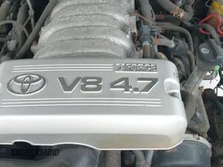 ✅ 2004 Toyota 4Runner SR5 • VIN: JTEBT14R248011616 • Lot: 41590496. Listed on IAAI with 171,661 mi. Free auction sales archive from the USA and detailed vehicle history report at DreamBid. Image 22.