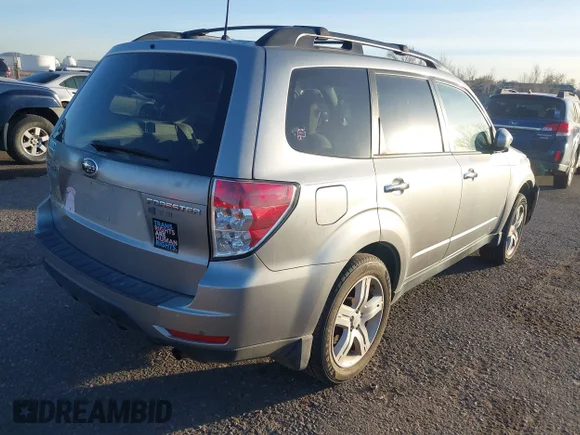 ✅ 2009 Subaru Forester X • VIN: JF2SH63699H775630 • Лот: 43991953. Опубликован ранее на IAAI с пробегом Не указан. Бесплатный доступ к архиву аукционных продаж из США и подробный отчёт об истории автомобиля на DreamBid. Изображение 4.