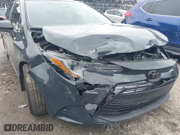 ✅ 2025 Toyota Corolla LE • VIN: 5YFB4MDE3SP315264 • Lot: 44961185. Wystawiony na IAAI z przebiegiem 26 545 mil. Bezpłatny archiwum sprzedaży aukcyjnych z USA i szczegółowy raport historii pojazdu na DreamBid. Zdjęcie 6.