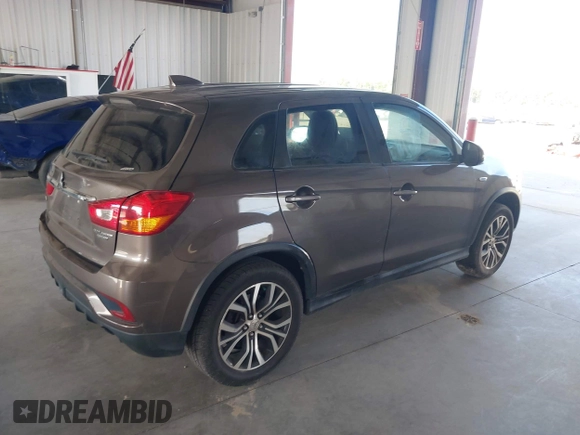 ✅ 2018 Mitsubishi Outlander ES • VIN: JA4AR3AU0JU016281 • Лот: 44784551. Опубліковано раніше на IAAI з пробігом 133 183 миль. Безкоштовний доступ до архіву аукціонних продажів зі США та докладний звіт про історію автомобіля на DreamBid. Зображення 4.