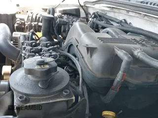 ✅ 2004 Ford Explorer XLT • VIN: 1FMZU73K74ZA14394 • Lot: 43012363. Listed on IAAI with 209,895 mi. Free auction sales archive from the USA and detailed vehicle history report at DreamBid. Image 12.