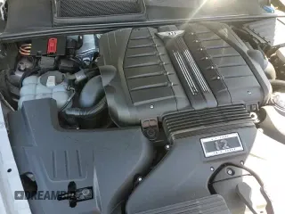 ✅ 2018 Bentley Bentayga Signature • VIN: SJAAC4ZV0JC020171 • Лот: 48413645. Опубликован ранее на Copart с пробегом 76 196 миль. Бесплатный доступ к архиву аукционных продаж из США и подробный отчёт об истории автомобиля на DreamBid. Изображение 15.