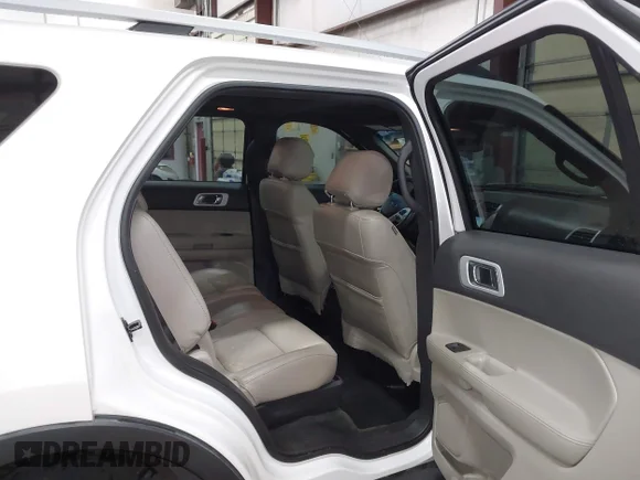 ✅ 2014 Ford Explorer XLT • VIN: 1FM5K8D80EGB10216 • Lot: 44021043. Listed on IAAI with 165,625 mi. Free auction sales archive from the USA and detailed vehicle history report at DreamBid. Image 8.