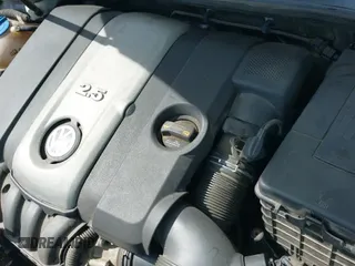 ✅ 2007 Volkswagen Rabbit • VIN: WVWBS71K37W186877 • Lot: 41851834. Wystawiony na IAAI z przebiegiem 76 291 mil. Bezpłatny archiwum sprzedaży aukcyjnych z USA i szczegółowy raport historii pojazdu na DreamBid. Zdjęcie 20.