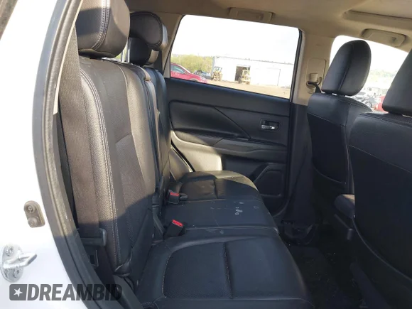 ✅ 2014 Mitsubishi Outlander SE • VIN: JA4AZ3A34EZ016560 • Lot: 44926595. Wystawiony na IAAI z przebiegiem 127 221 mil. Bezpłatny archiwum sprzedaży aukcyjnych z USA i szczegółowy raport historii pojazdu na DreamBid. Zdjęcie 8.
