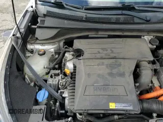 ✅ 2017 Kia Niro EX • VIN: KNDCC3LC6H5071794 • Lot: 81812375. Wystawiony na Copart z przebiegiem 78 439 mil. Bezpłatny archiwum sprzedaży aukcyjnych z USA i szczegółowy raport historii pojazdu na DreamBid. Zdjęcie 16.