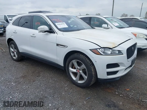 ✅ 2020 Jaguar F-Pace 25t Premium • VIN: SADCJ2FX5LA655297 • Лот: 45028158. Опубликован ранее на IAAI с пробегом 64 071 миль. Бесплатный доступ к архиву аукционных продаж из США и подробный отчёт об истории автомобиля на DreamBid. Изображение 1.