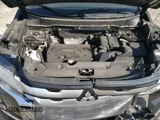 ✅ 2021 Mitsubishi Outlander ES • VIN: JA4ARUAUXMU022714 • Lot: 69135735. Wystawiony na Copart z przebiegiem 98 490 mil. Bezpłatny archiwum sprzedaży aukcyjnych z USA i szczegółowy raport historii pojazdu na DreamBid. Zdjęcie 16.