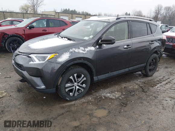 ✅ 2017 Toyota RAV4 LE • VIN: JTMZFREV9HJ721468 • Lot: 44786346. Wystawiony na IAAI z przebiegiem 191 177 mil. Bezpłatny archiwum sprzedaży aukcyjnych z USA i szczegółowy raport historii pojazdu na DreamBid. Zdjęcie 2.