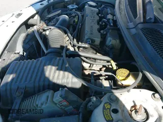 ✅ 2001 Chrysler Sebring LX • VIN: 1C3EL46X61N717360 • Lot: 43499923. Wystawiony na IAAI z przebiegiem 133 862 mil. Bezpłatny archiwum sprzedaży aukcyjnych z USA i szczegółowy raport historii pojazdu na DreamBid. Zdjęcie 19.